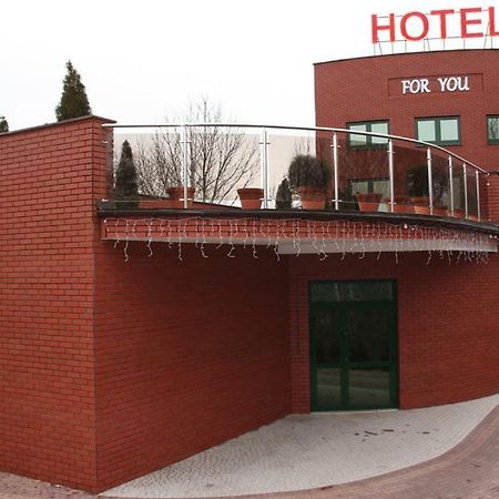 פאביאניצה Hotel For You מראה חיצוני תמונה
